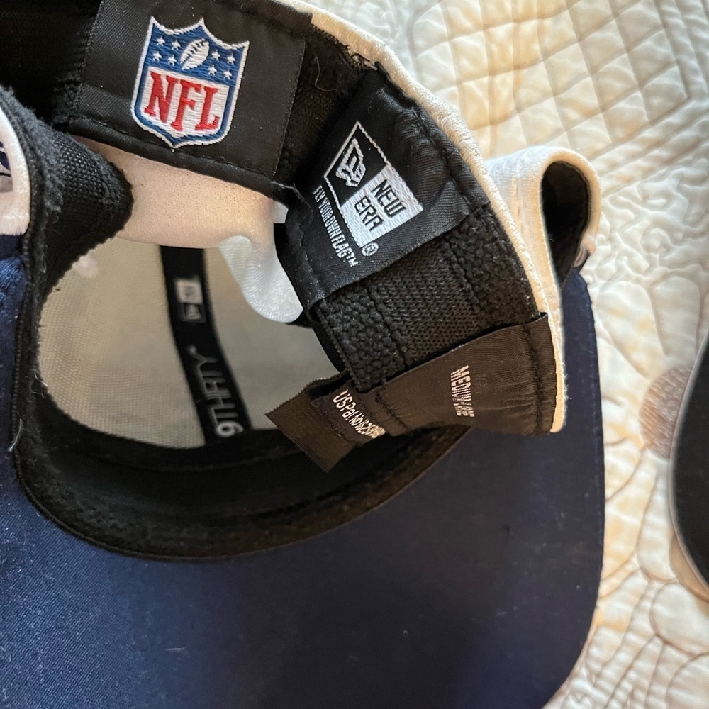 Assorted Hats Lot - Picture 11 of 14